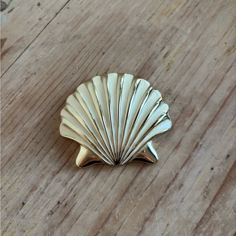 Lilly Pulitzer Shell Bottle Opener Paperweight